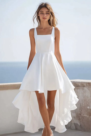 Robe de mariée à col carré blanc une ligne haute-basse